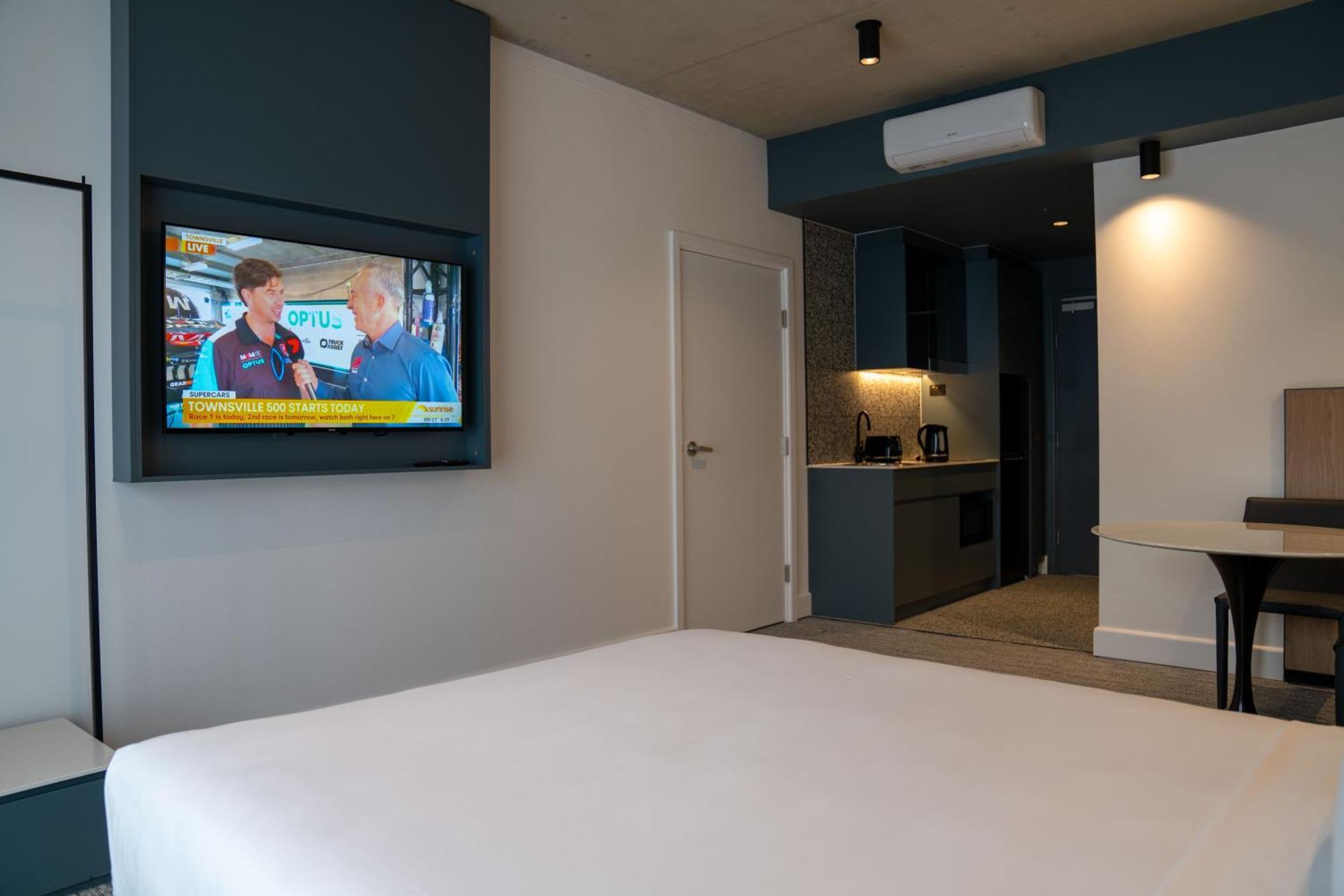 Value Suites Penrith Εξωτερικό φωτογραφία